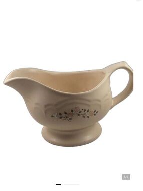 PFALTZGRAFF REMEMBRANCE GRAVY BOAT
